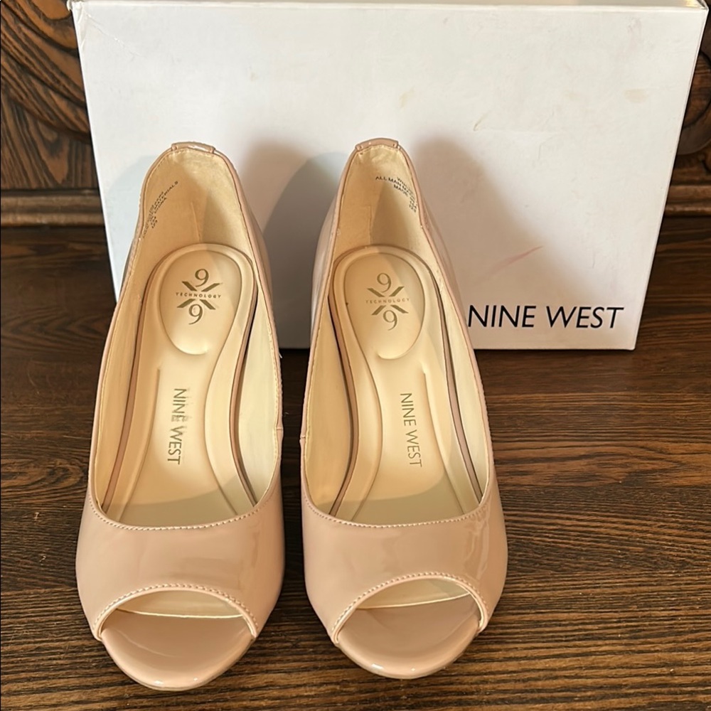 Nine West Cream Heels Peep Toe Patent